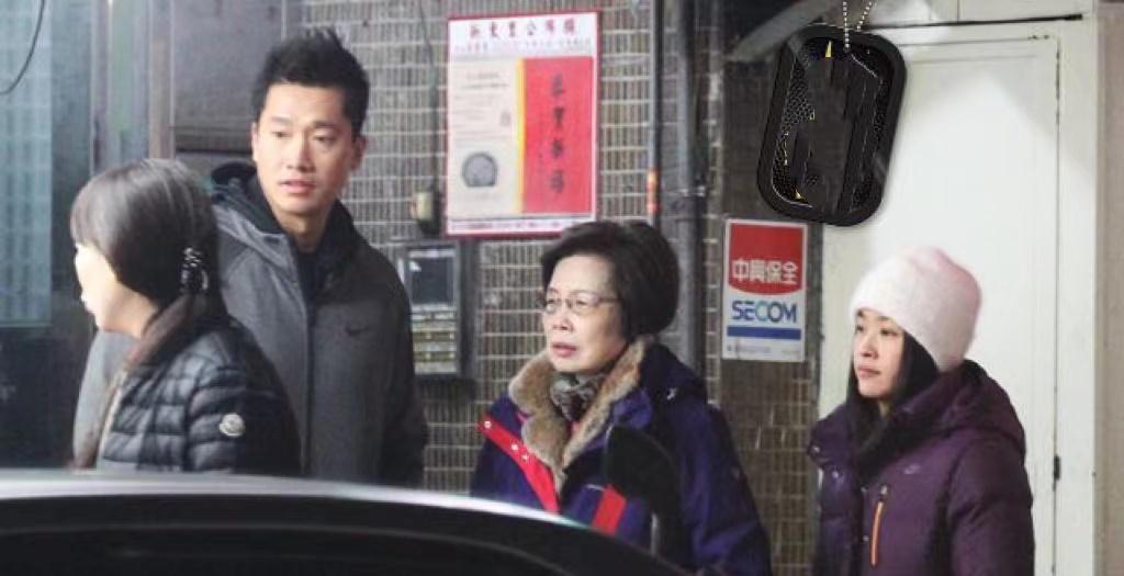 明星病痛_冯小刚白斑_女明星生理缺陷